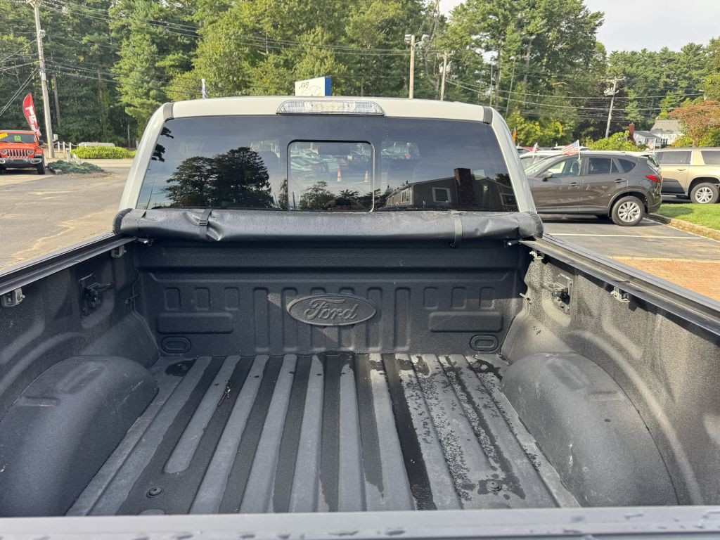 2017 Ford F-150 Image 16