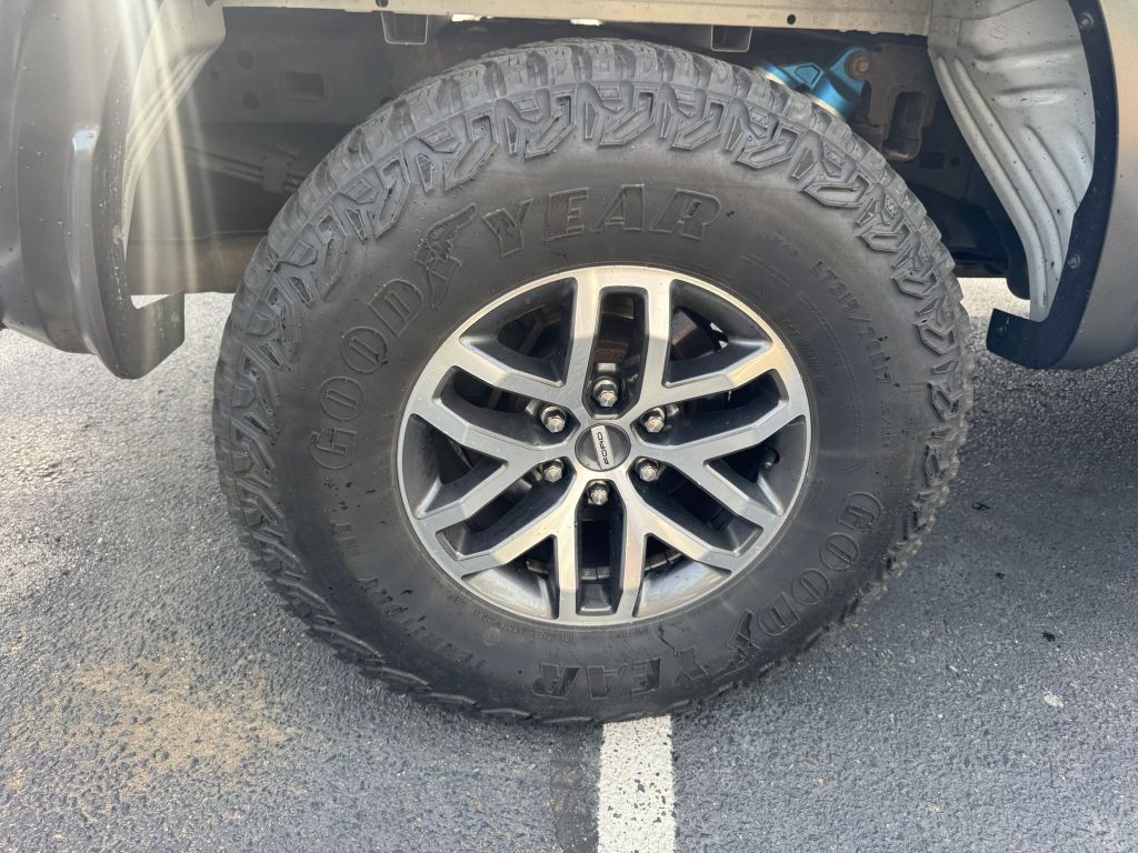 2017 Ford F-150 Image 20