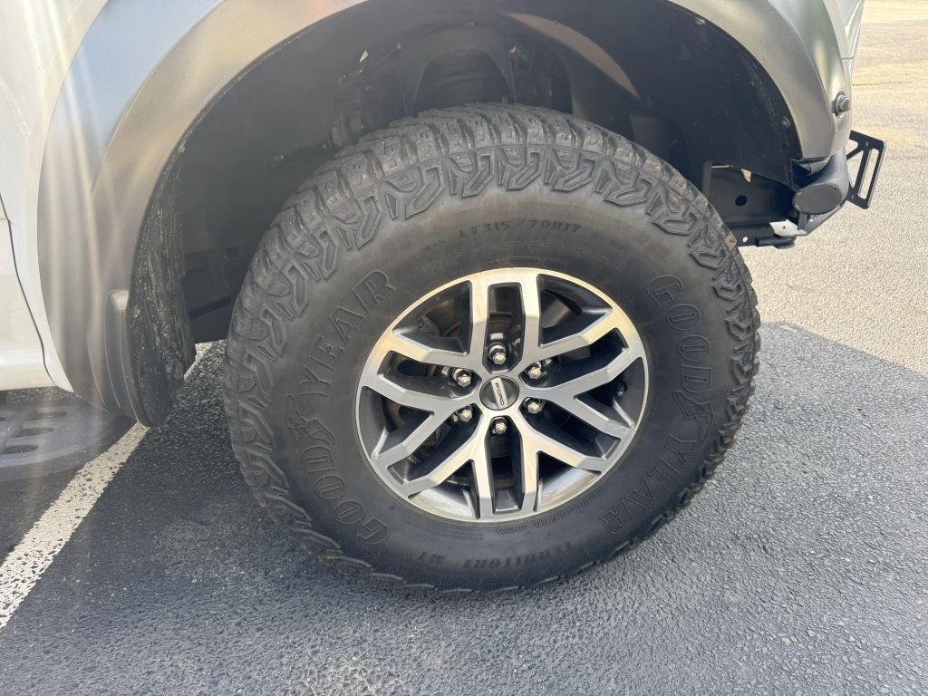 2017 Ford F-150 Image 21