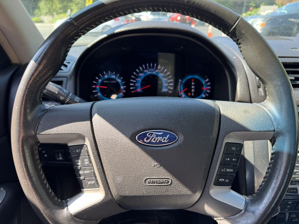2011 Ford Fusion Image 19