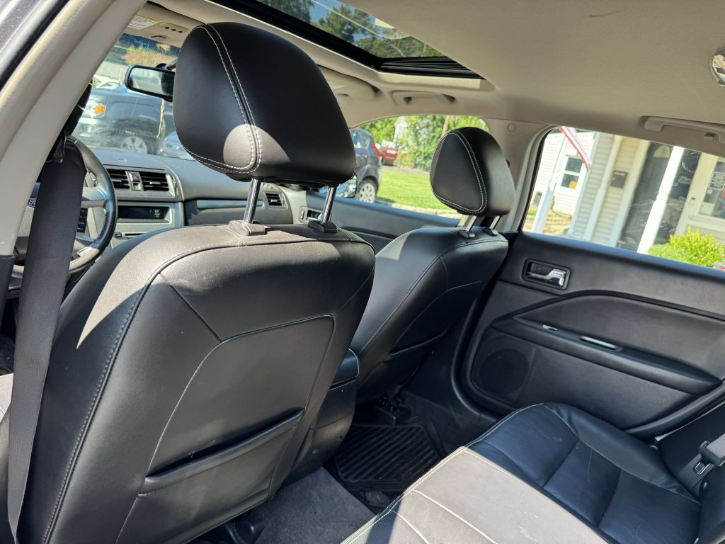 2011 Ford Fusion Image 28