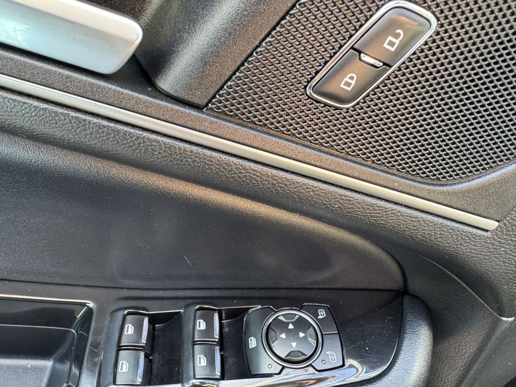 2015 Ford Edge Image 15