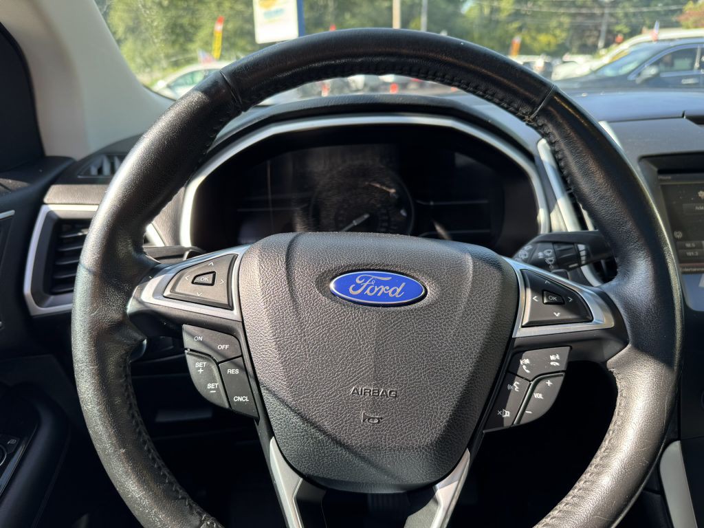 2015 Ford Edge Image 18