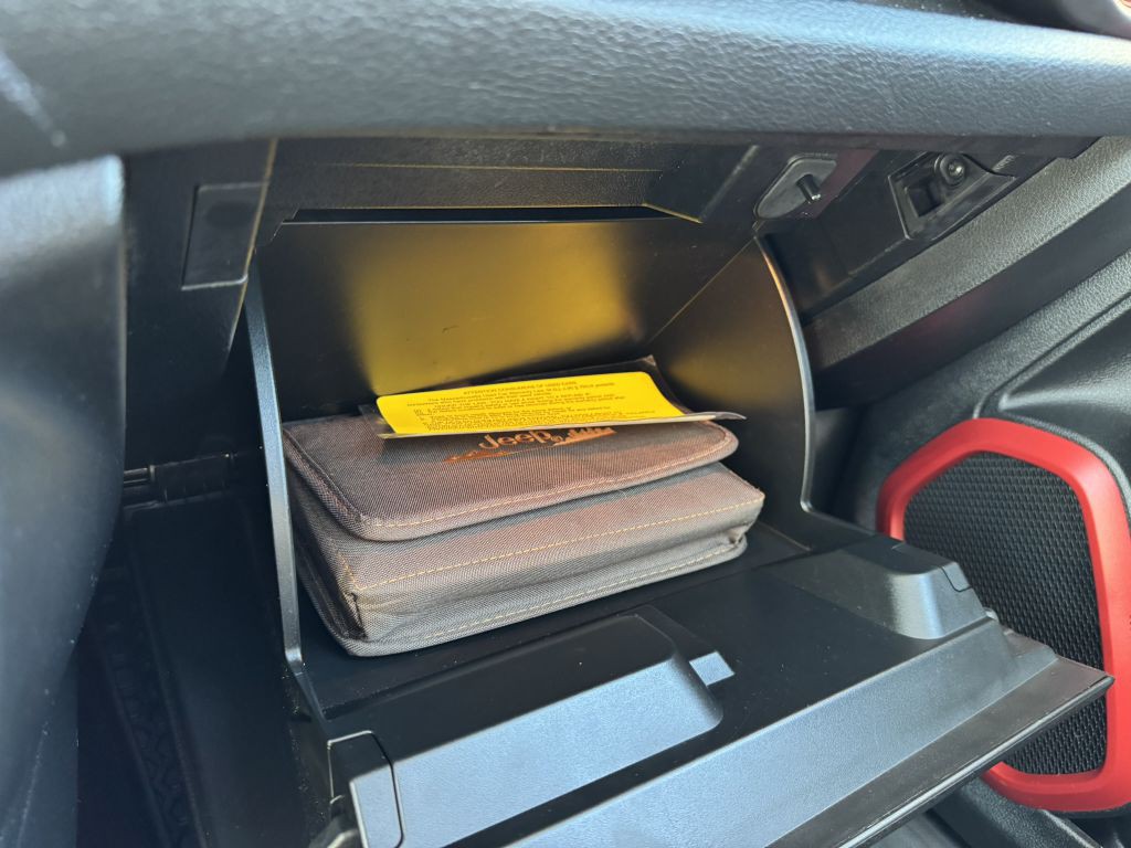 2018 Jeep Renegade Image 32