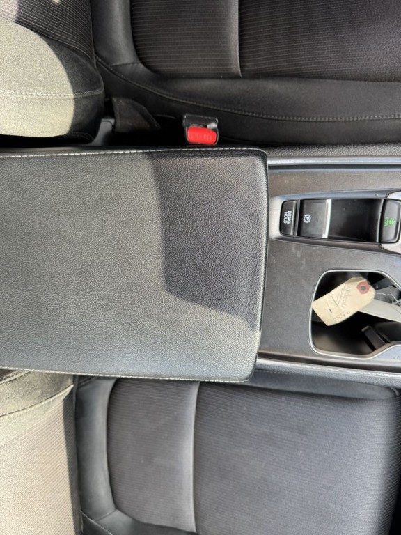 2018 Honda Accord Image 23