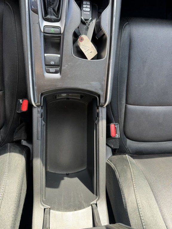 2018 Honda Accord Image 24