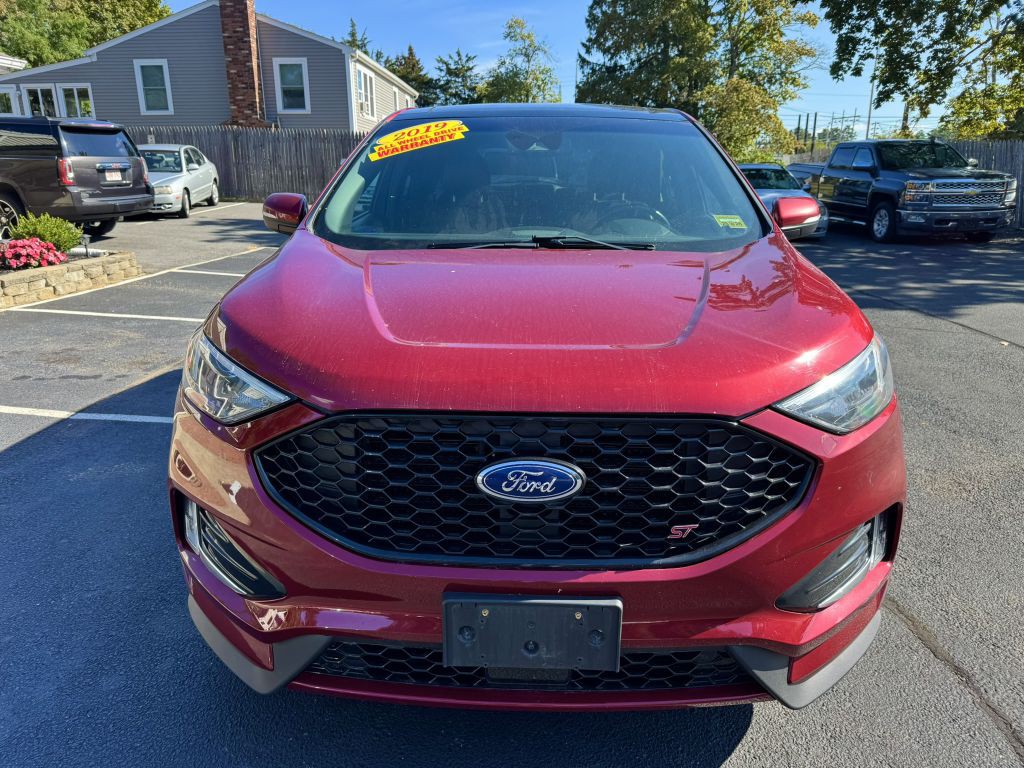 2019 Ford Edge Image 2