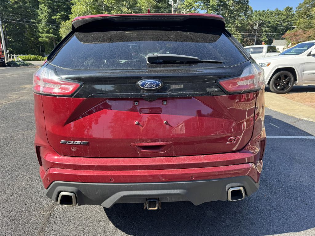 2019 Ford Edge Image 8