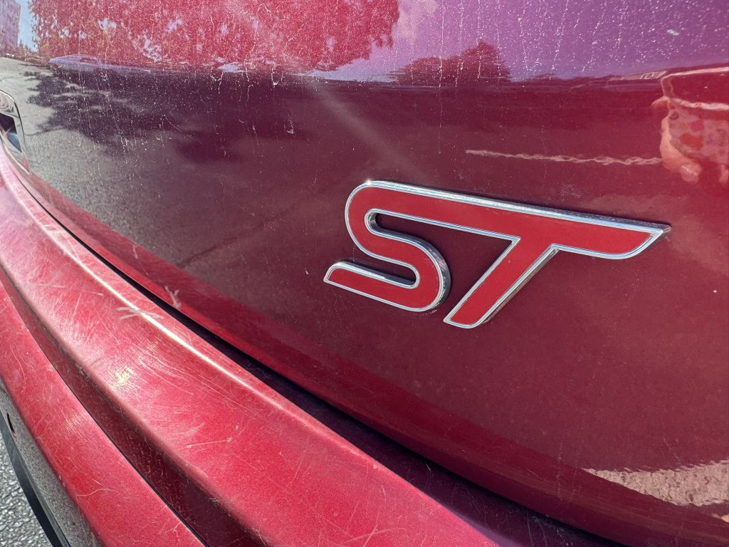 2019 Ford Edge Image 32