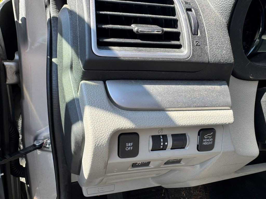 2016 Subaru Forester Image 16