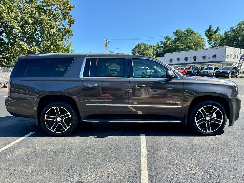 2015 GMC Yukon Image 10