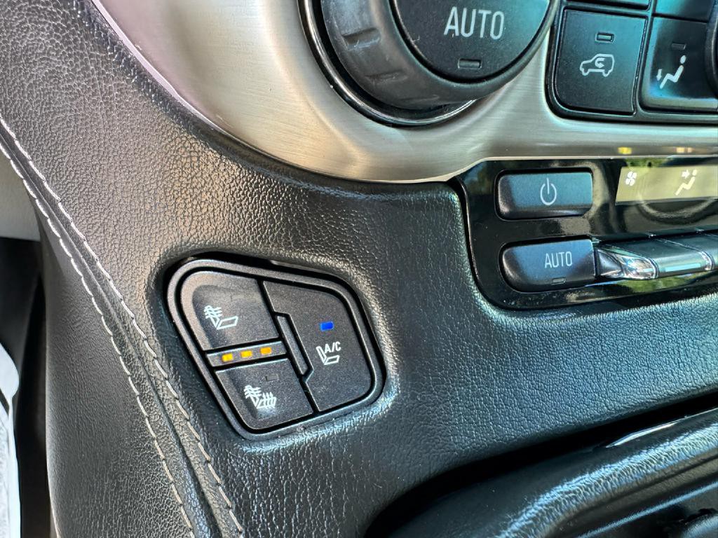 2015 GMC Yukon Image 25
