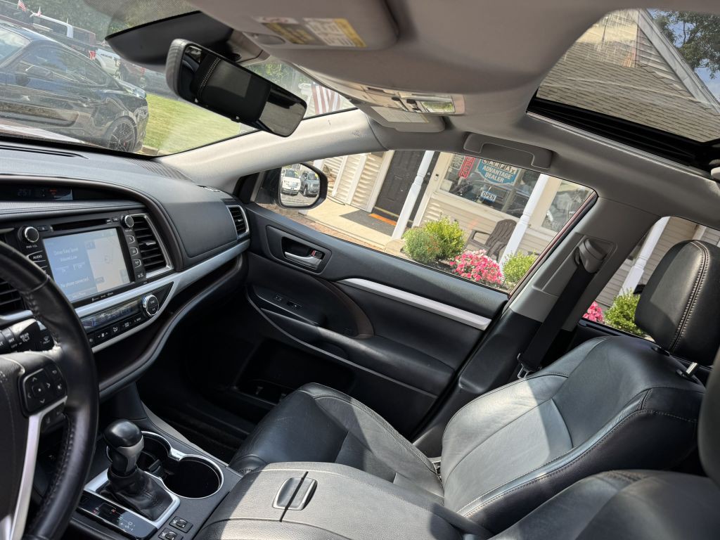 2018 Toyota Highlander Image 4