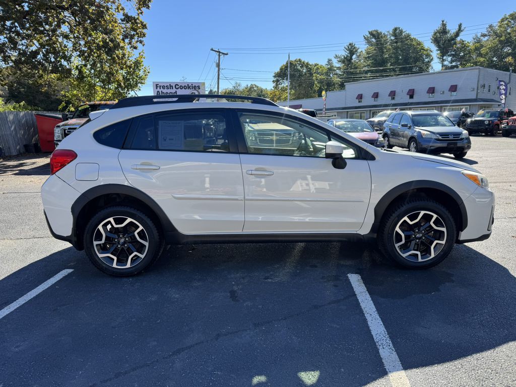 2016 Subaru Crosstrek Image 2
