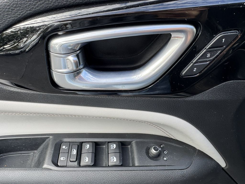 2022 Jeep Compass Image 16