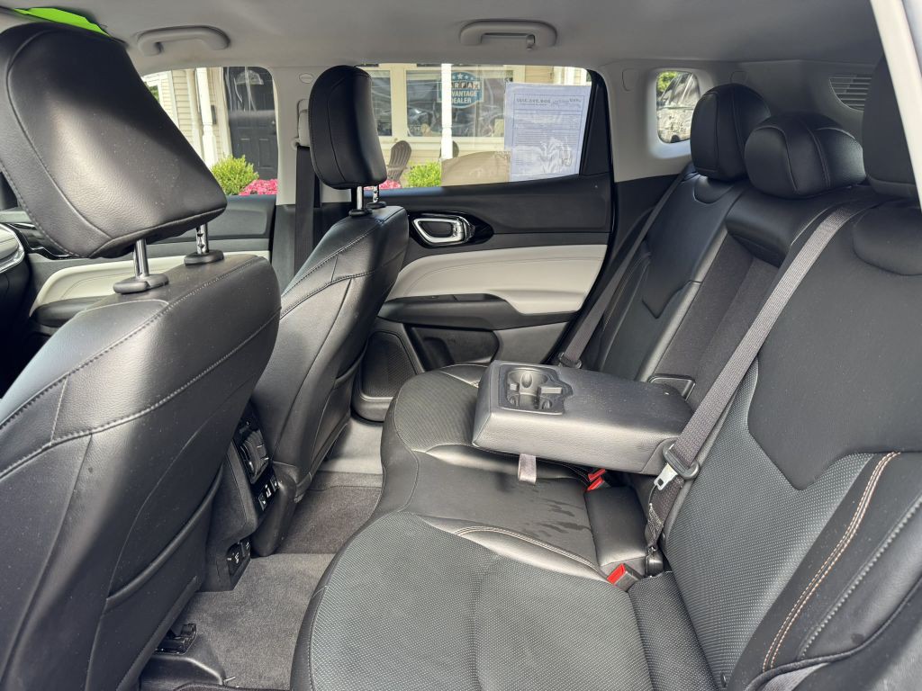 2022 Jeep Compass Image 30