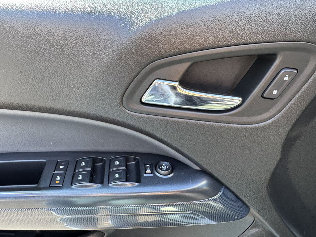 2016 Chevrolet Colorado Image 15