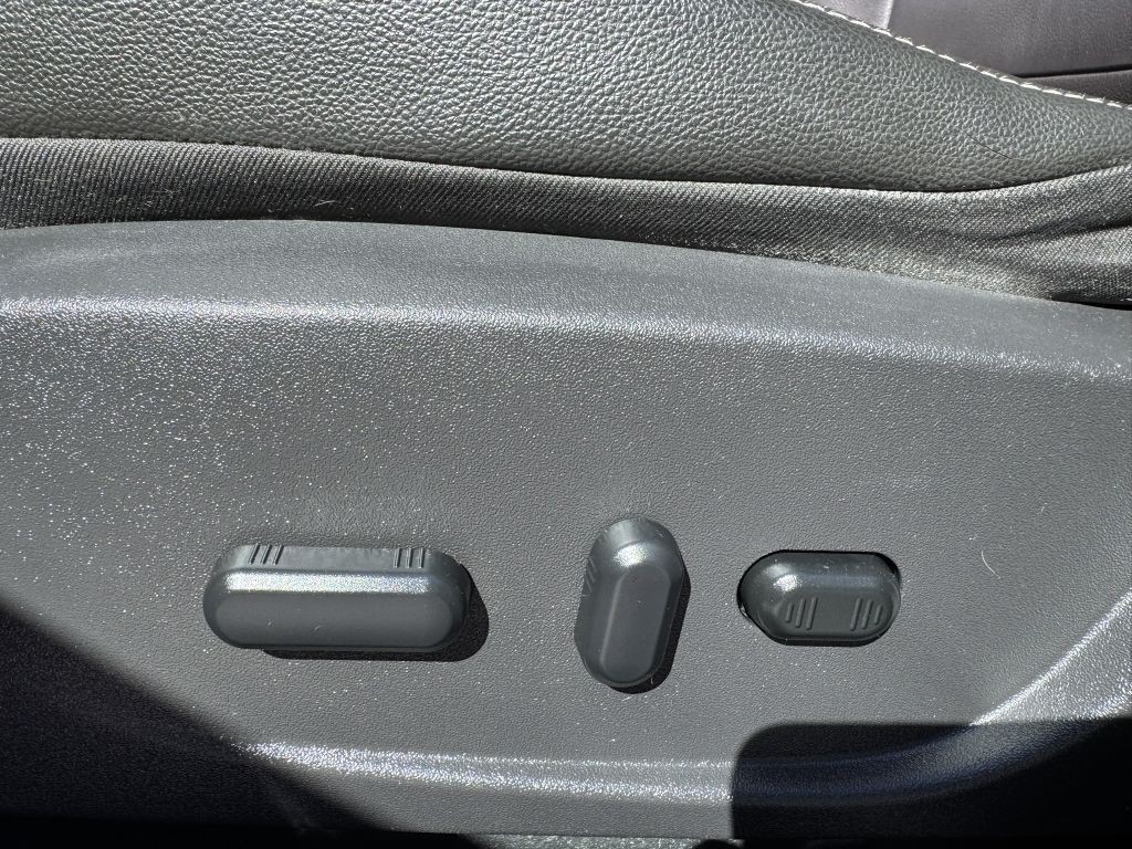 2015 Ford Escape Image 17
