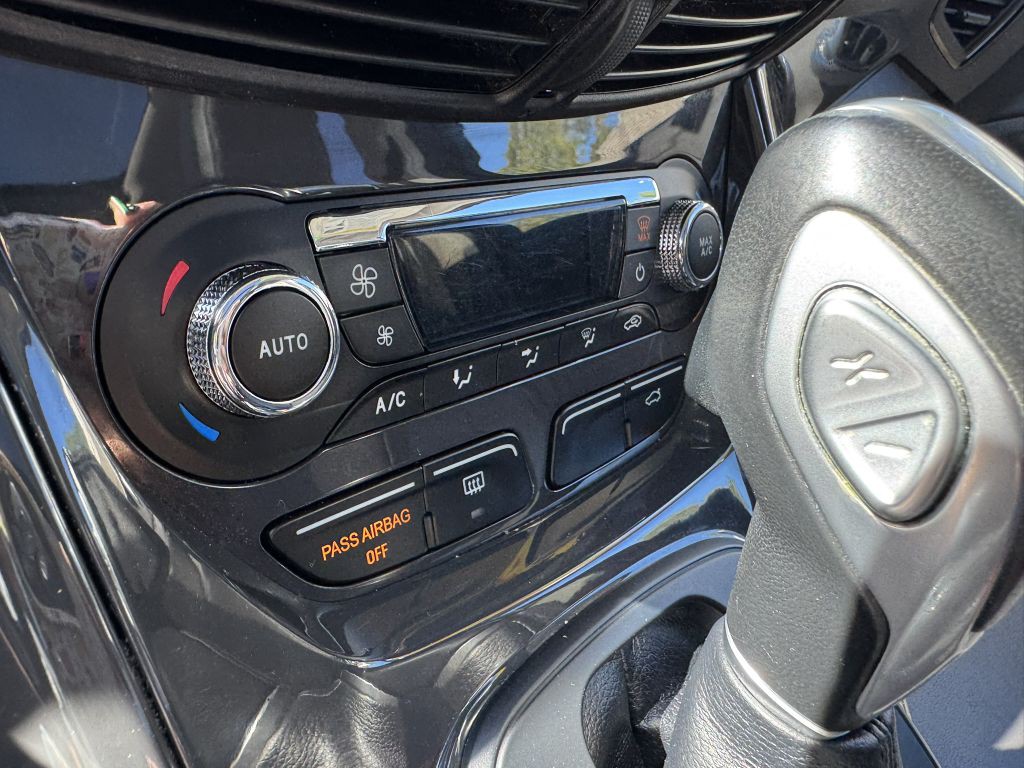 2015 Ford Escape Image 24