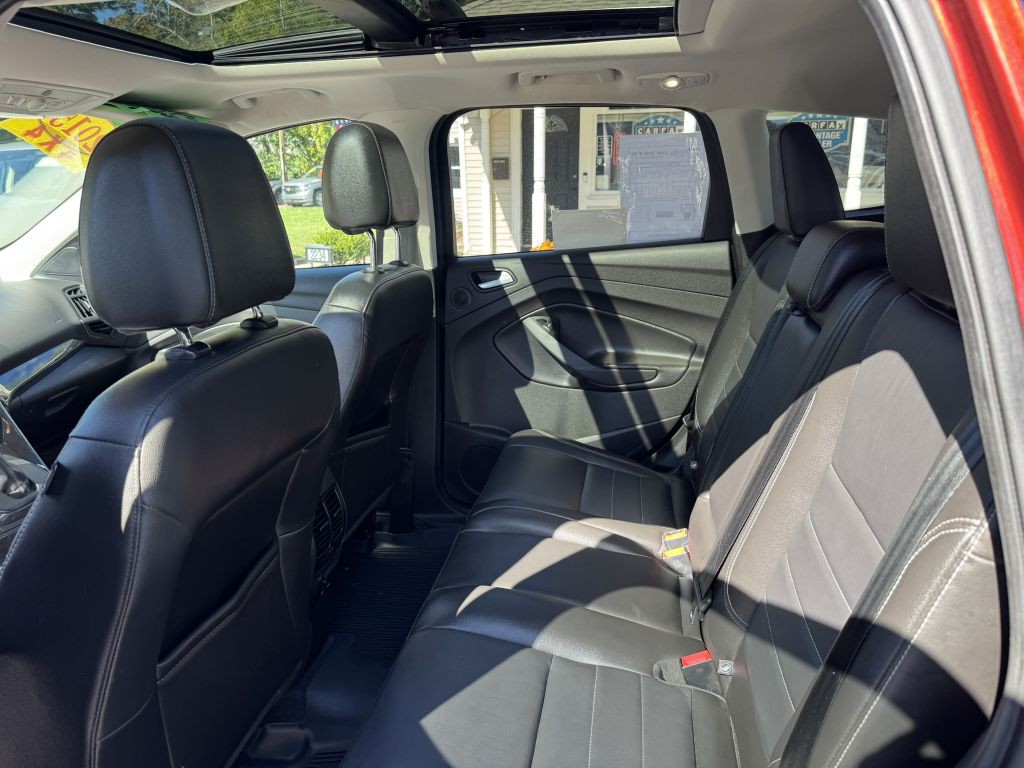 2015 Ford Escape Image 32