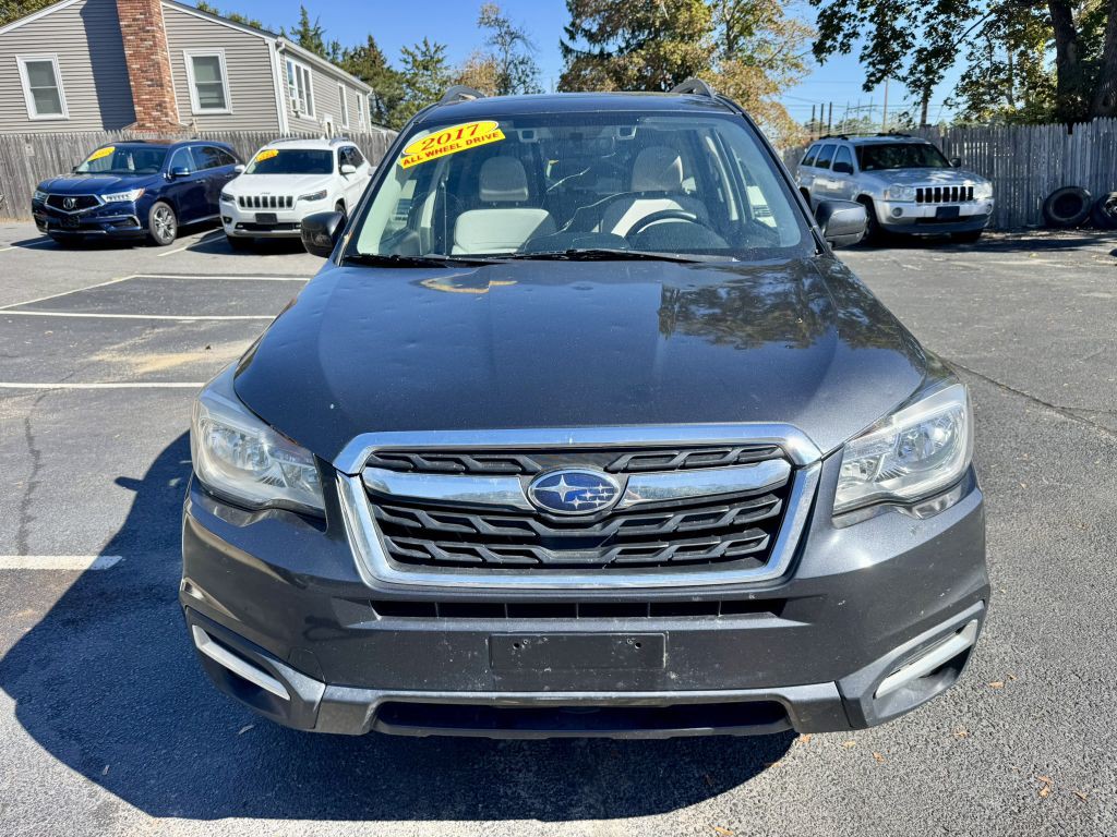 2017 Subaru Forester Image 2
