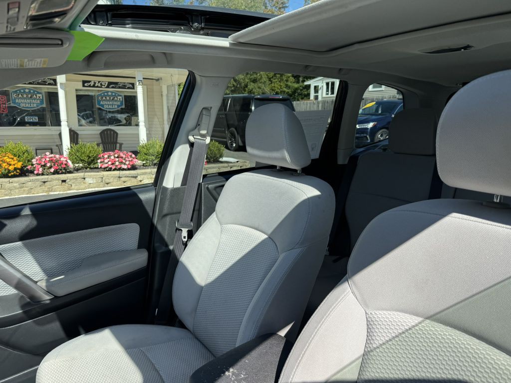 2017 Subaru Forester Image 5