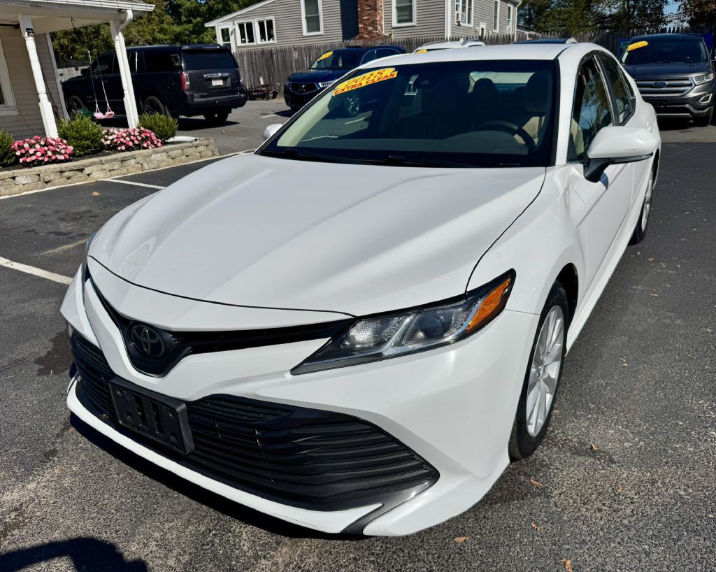 2018 Toyota Camry Image 1