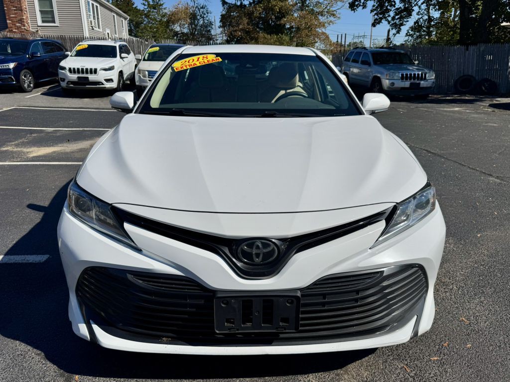 2018 Toyota Camry Image 2