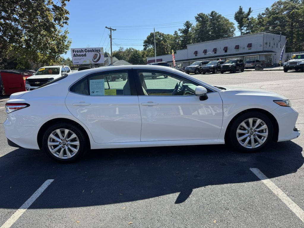 2018 Toyota Camry Image 10