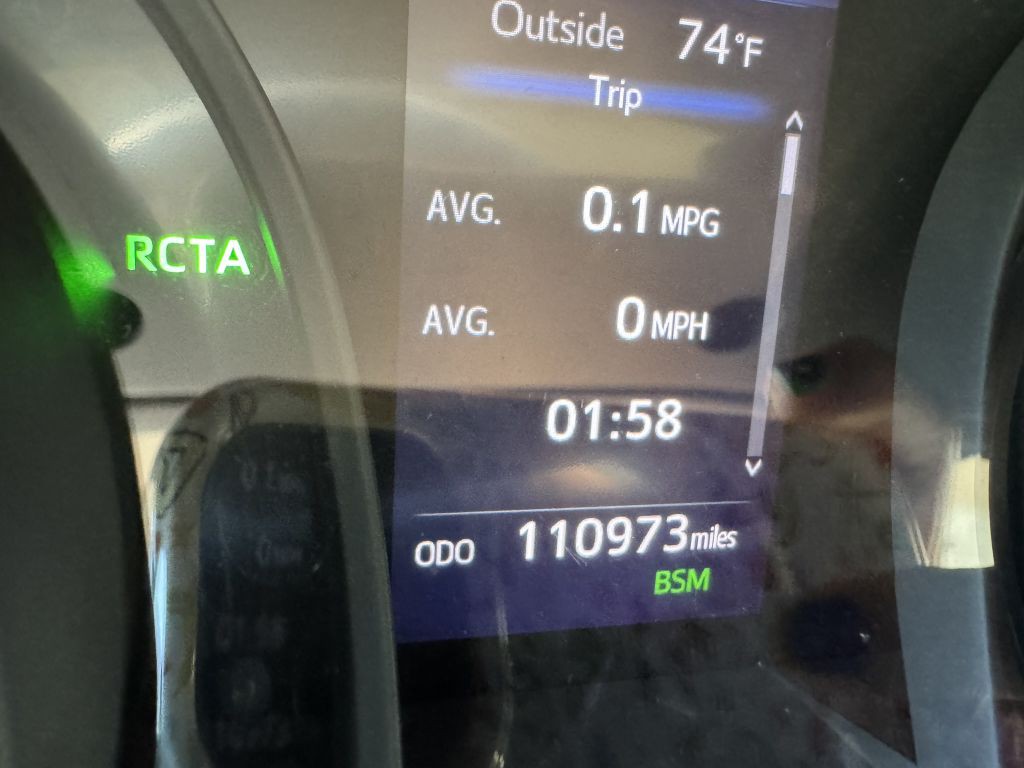 2018 Toyota Camry Image 19