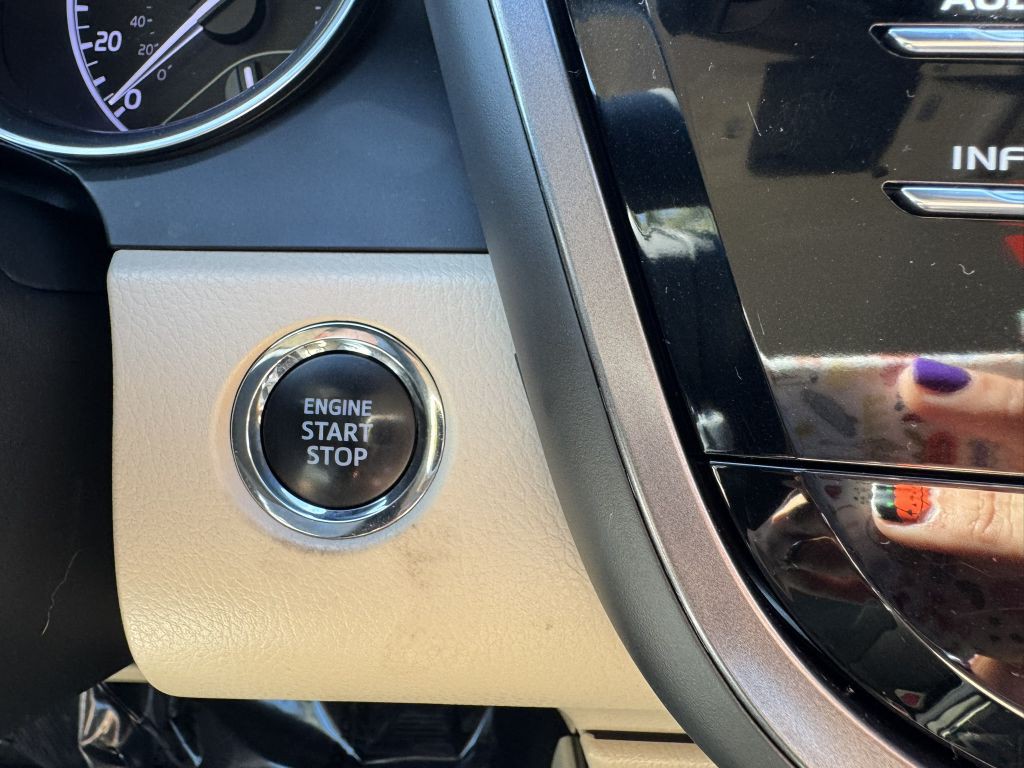 2018 Toyota Camry Image 22