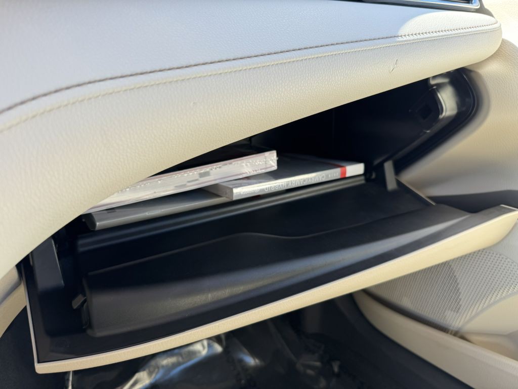 2018 Toyota Camry Image 26