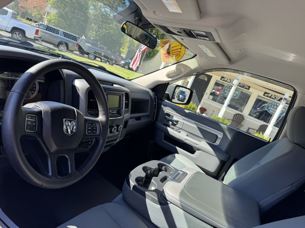 2017 RAM 1500 Image 4