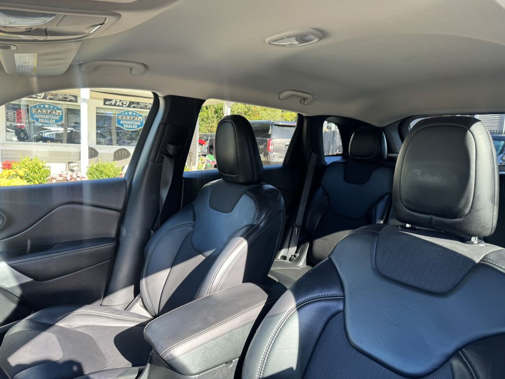 2018 Jeep Cherokee Image 5