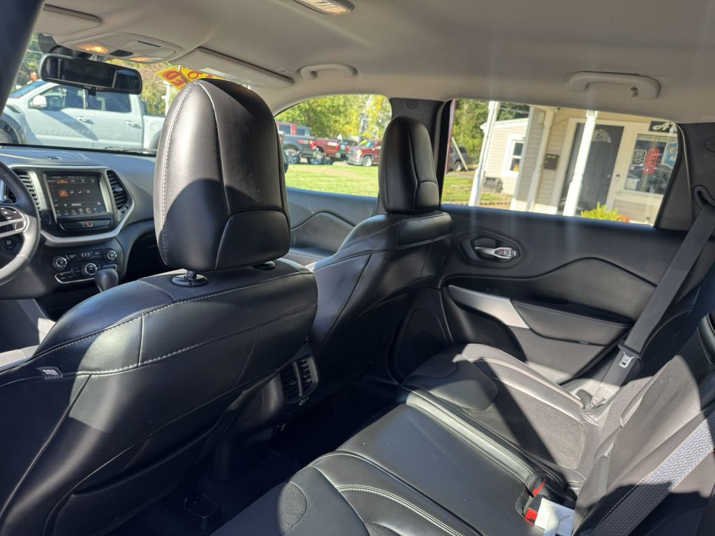 2018 Jeep Cherokee Image 27