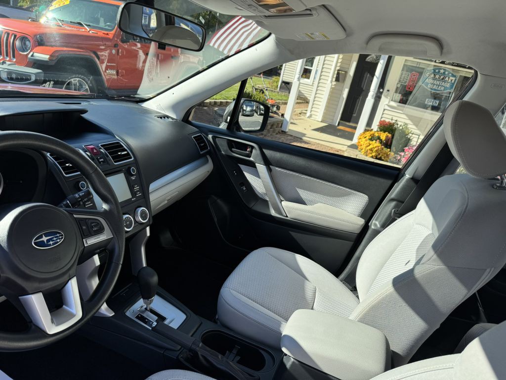 2017 Subaru Forester Image 4