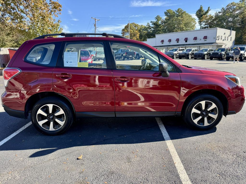 2017 Subaru Forester Image 10