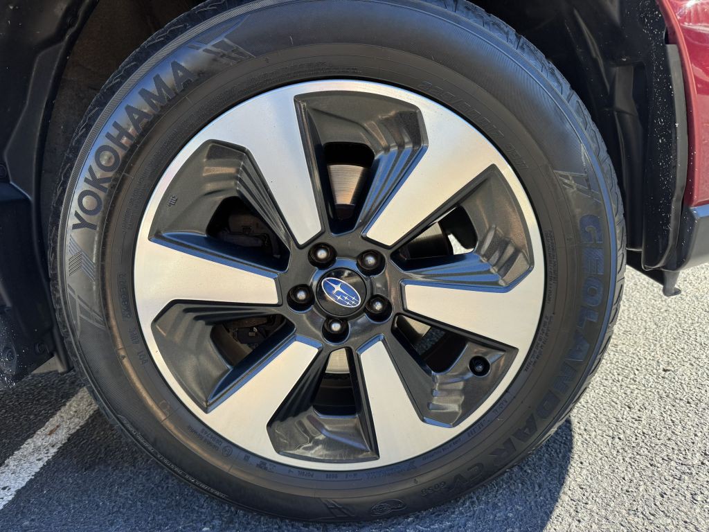 2017 Subaru Forester Image 12
