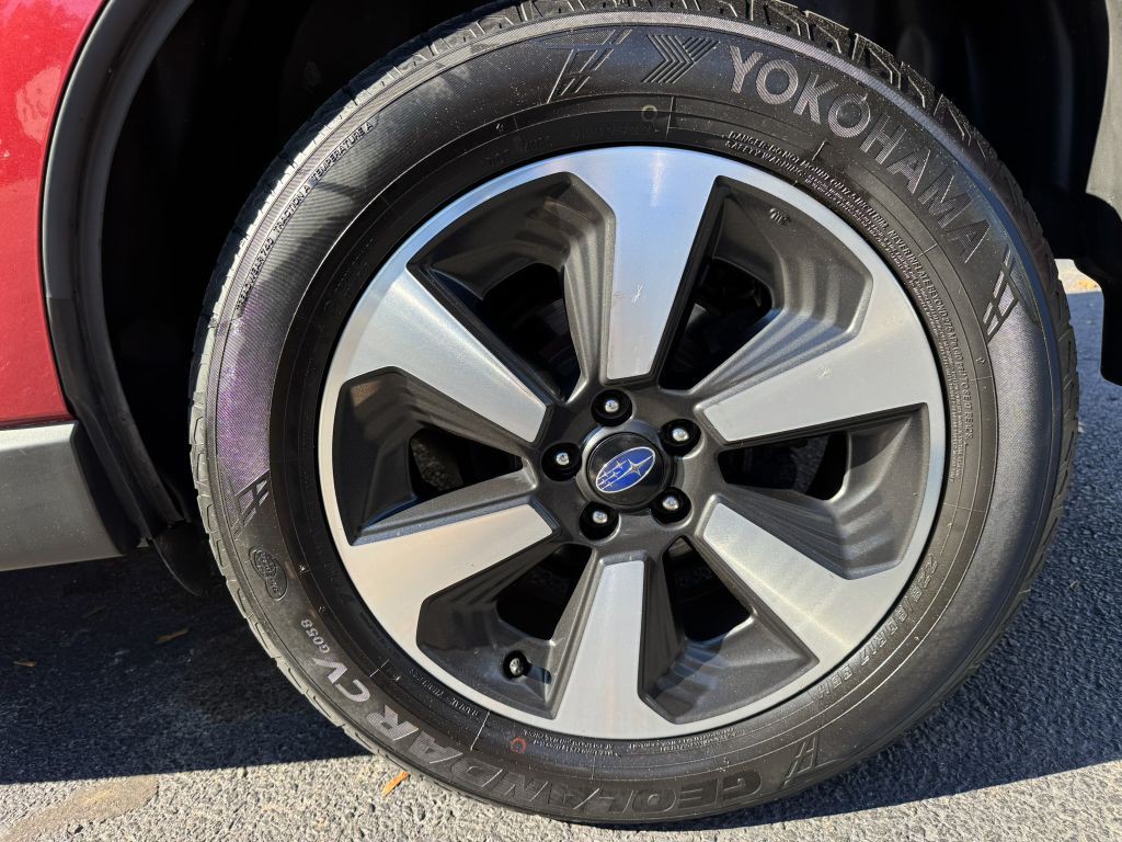 2017 Subaru Forester Image 14