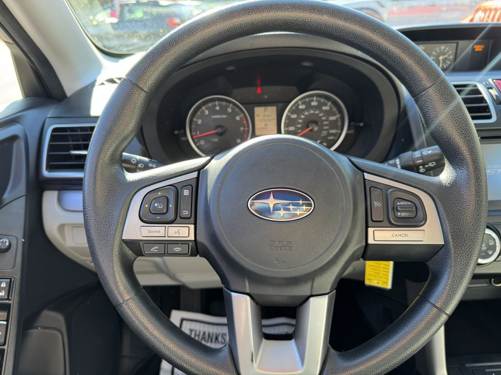 2017 Subaru Forester Image 18