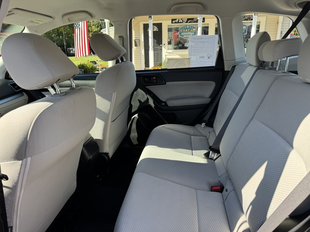 2017 Subaru Forester Image 25