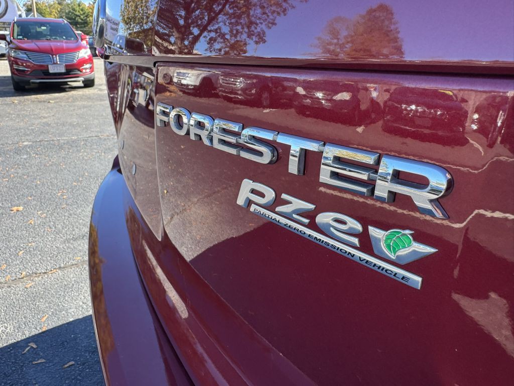 2017 Subaru Forester Image 27