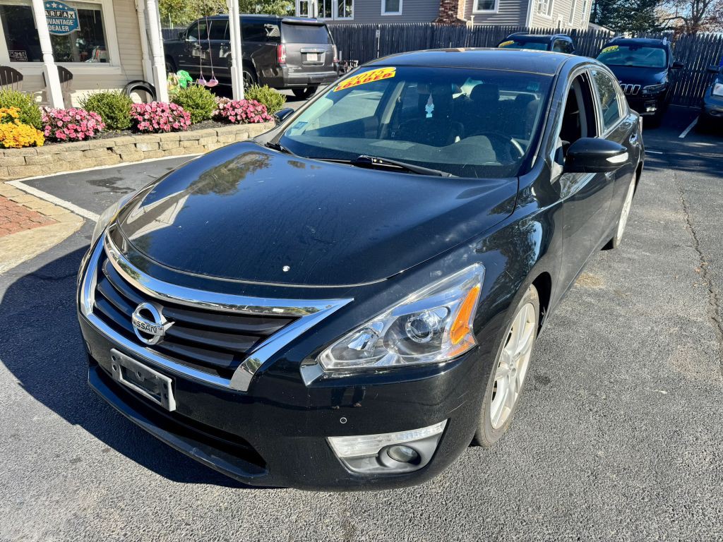 2015 Nissan Altima Image 1