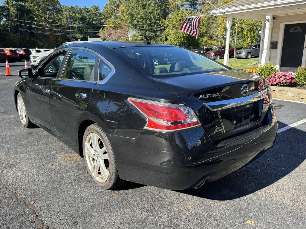 2015 Nissan Altima Image 7