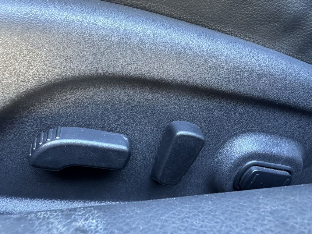 2015 Nissan Altima Image 16