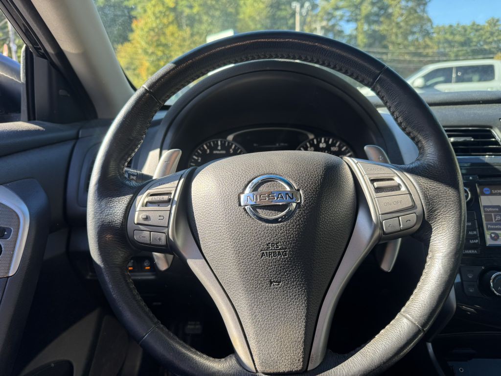 2015 Nissan Altima Image 18