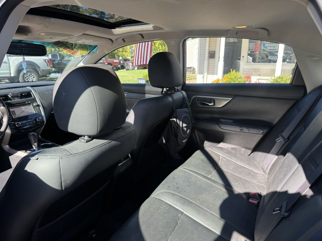 2015 Nissan Altima Image 26