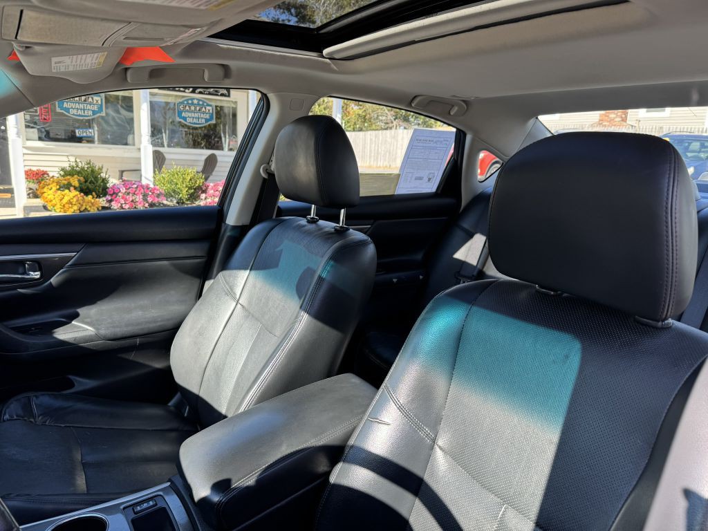 2015 Nissan Altima Image 5