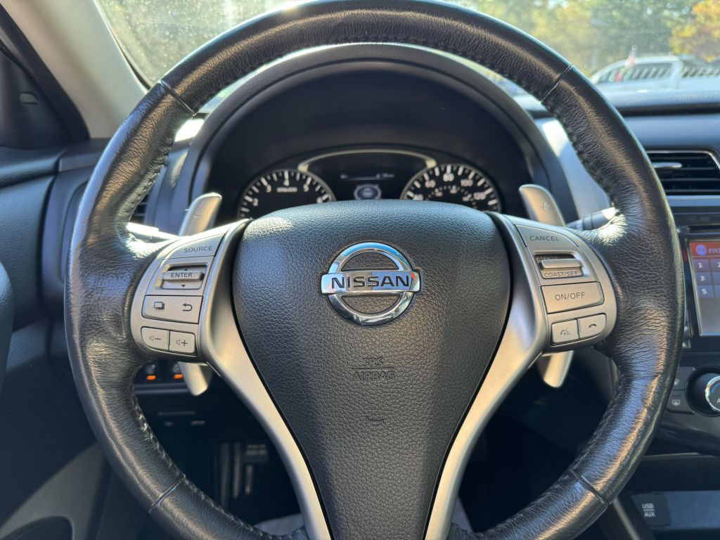 2015 Nissan Altima Image 16