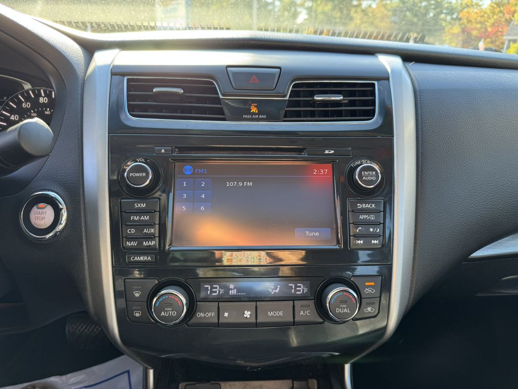 2015 Nissan Altima Image 18